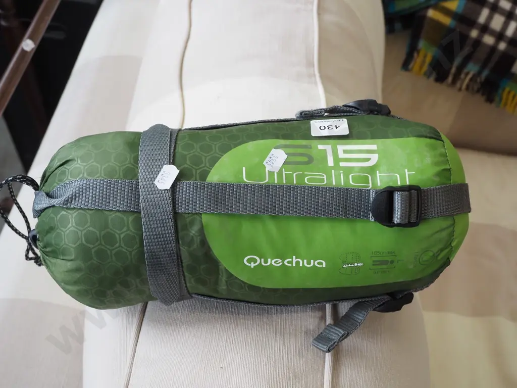 small light weight sleeping bag Image 1++