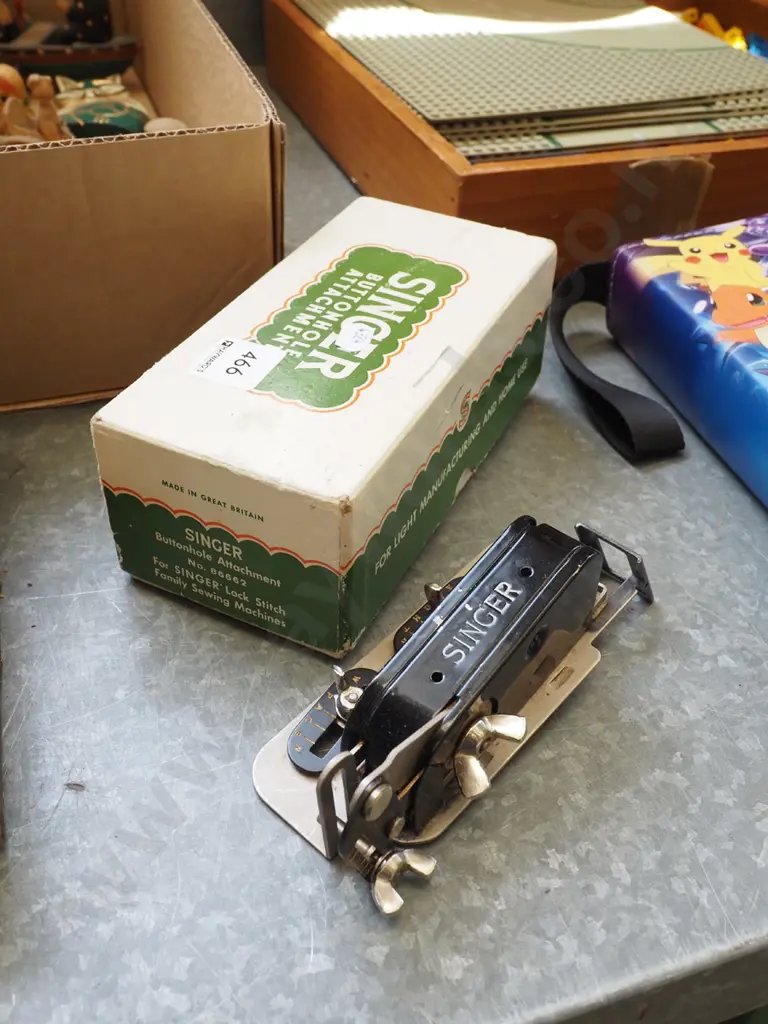 Singer button hole attachment Image 1++