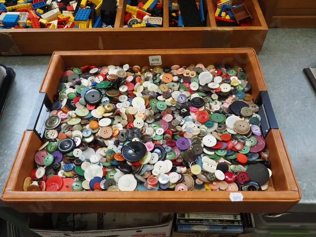 vinyl tray of buttons Image 1++