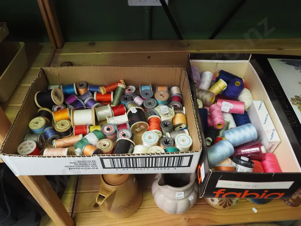 2x small boxes of sewing threads Image 1++