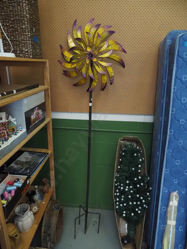 kinetic windmill sculpture Image 1++