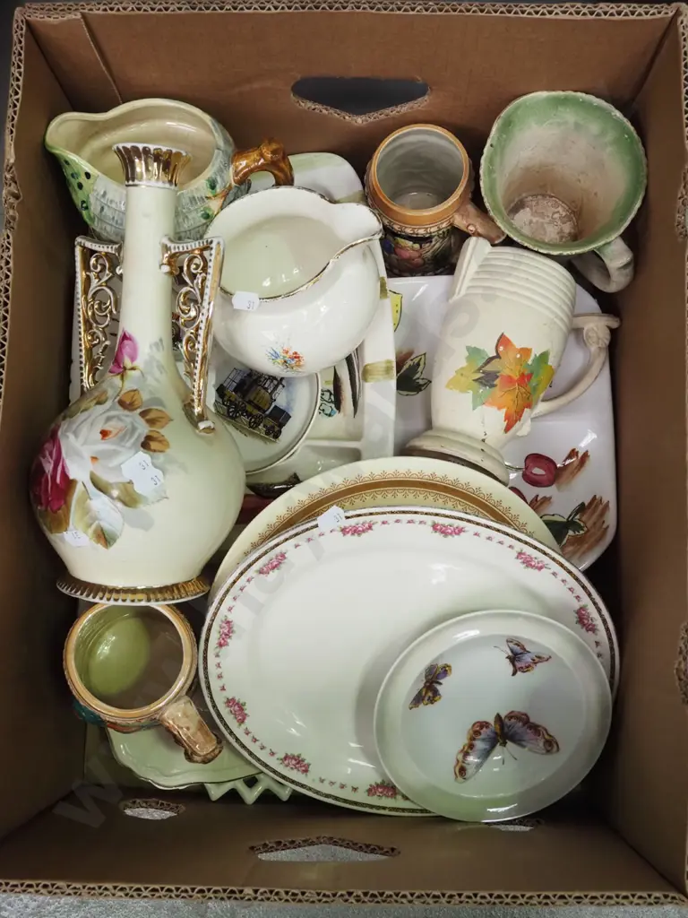 box; plates, bowls, vases etc Image 1++