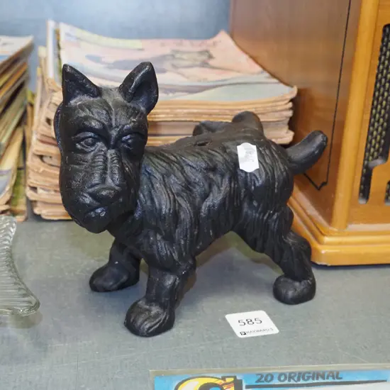 cast iron dog figurine