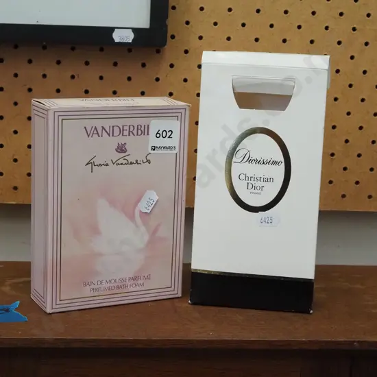 2x boxed perfumes Vanderbilt perfumed bath foam, Christian Dior Diorissimo eau de toilette 30ml