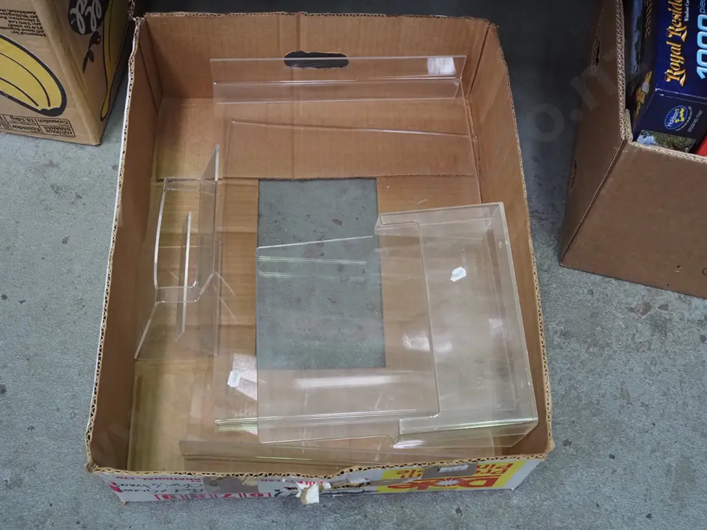 box of perspex stands Image 1++