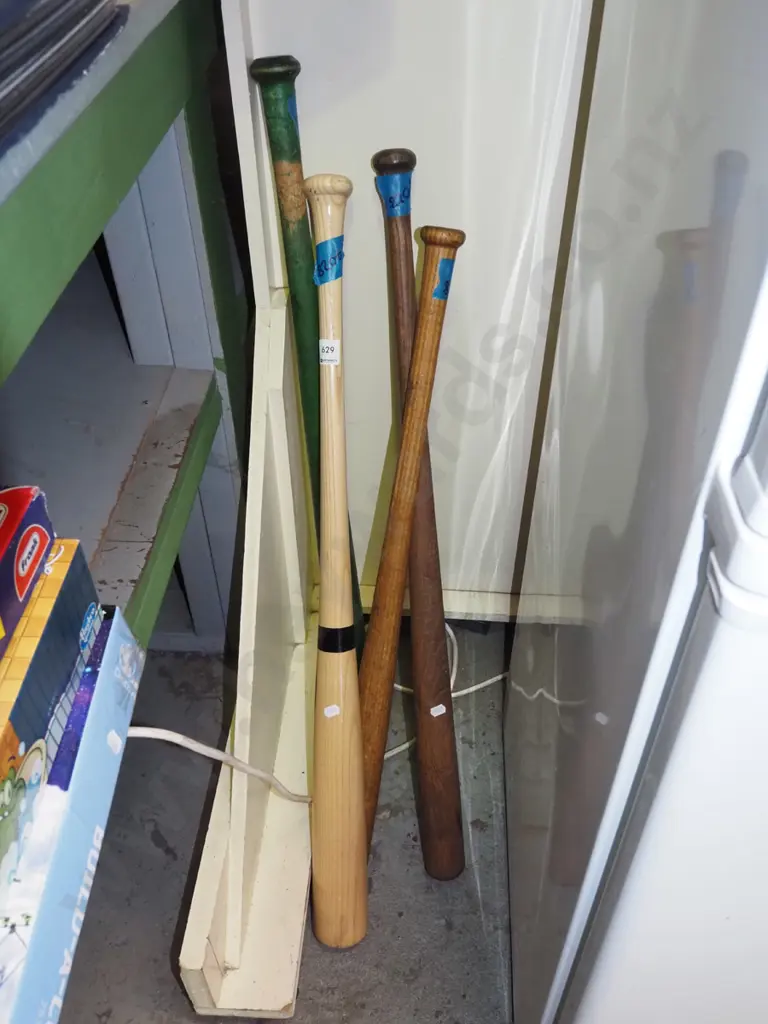 4x wooden baseball bats Image 1++