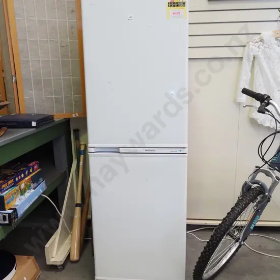 Frigidair fridge freezer