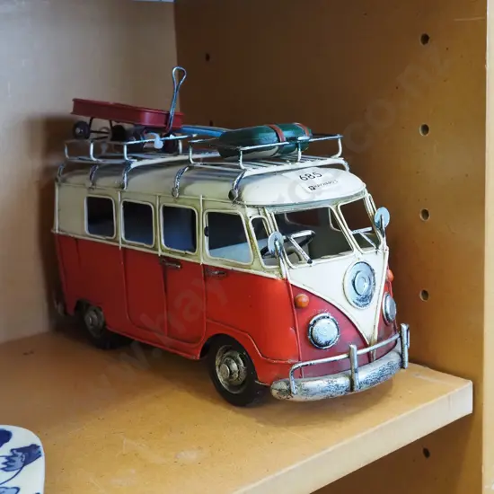model metal Kombi van