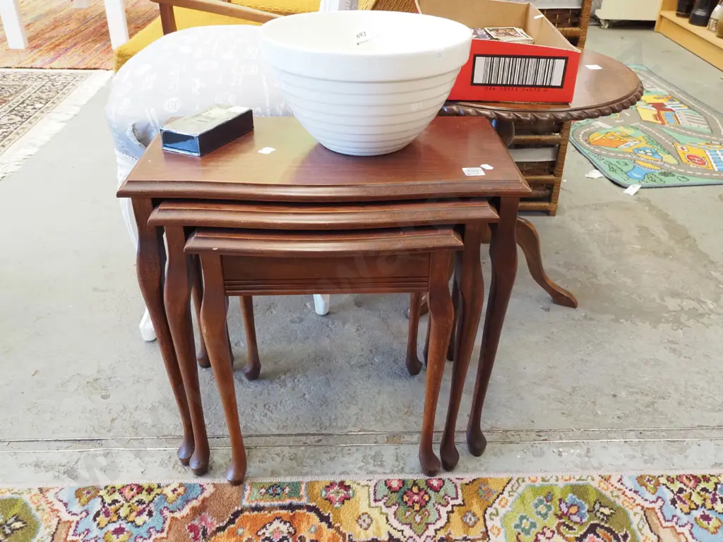 mdf mahogany nest of 3 tables Image 1++