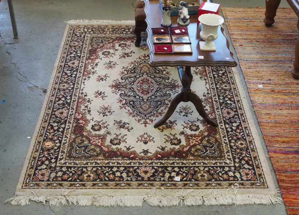 acrylic patterned floor mat L1700 W1200 Image 1++