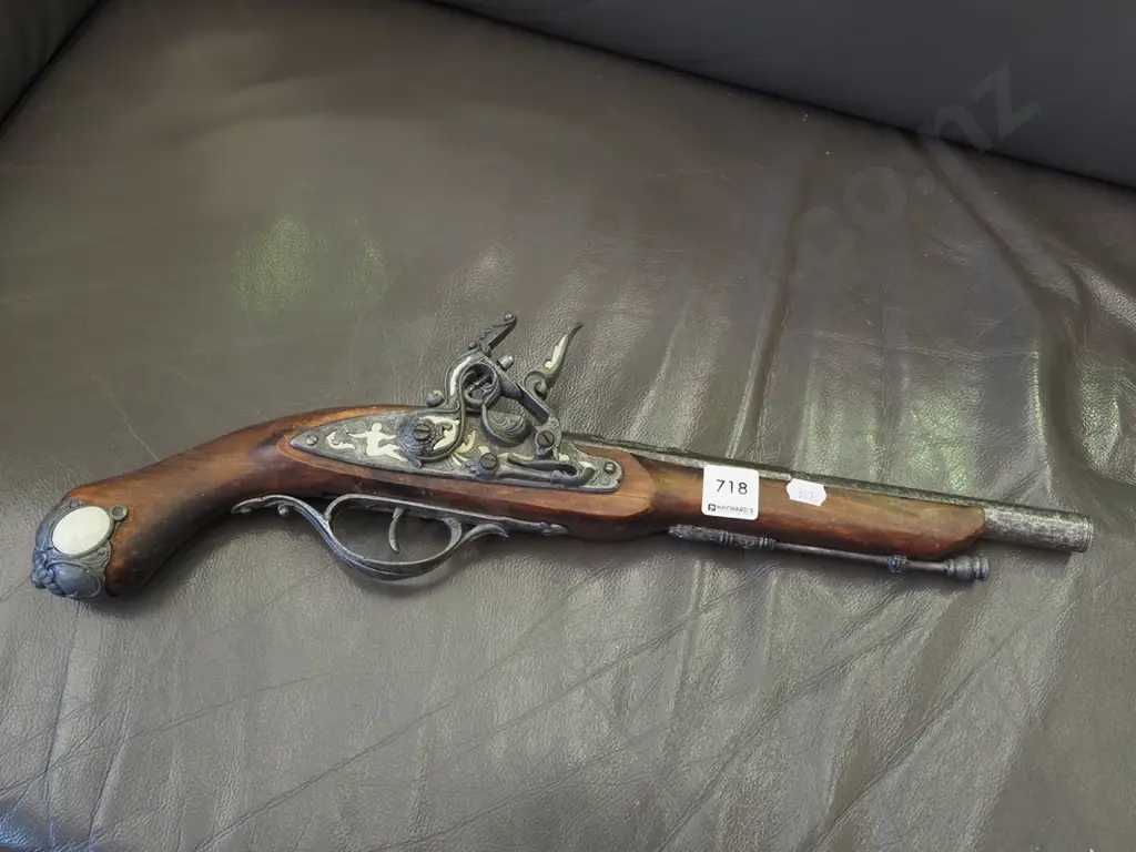 reproduction toy musket Image 1++