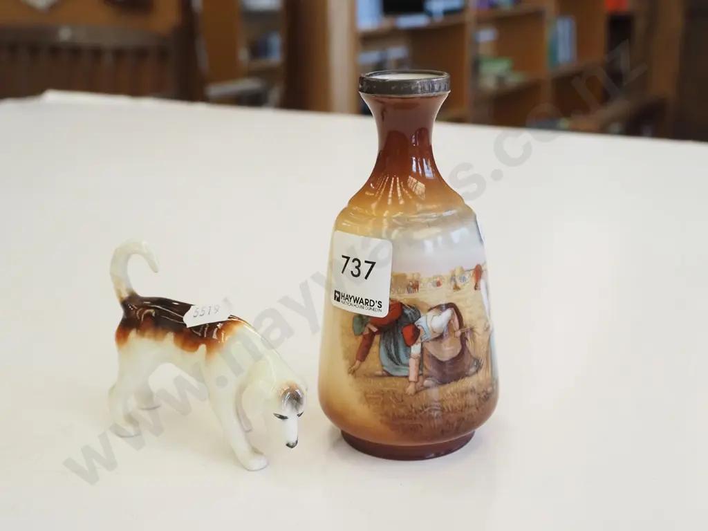 small Beswick dog figurine & bud vase Image 1++