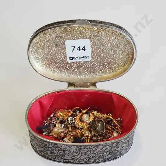 jewellery case & costume earings