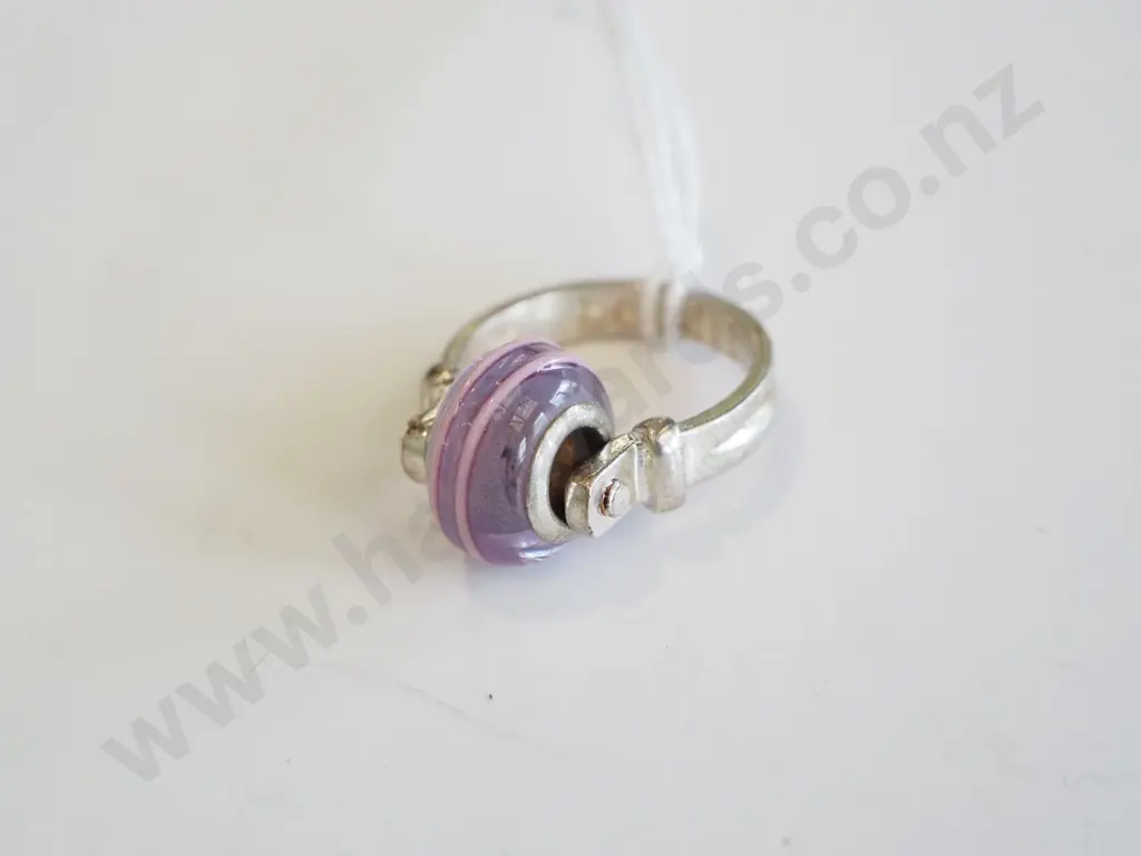 sterling silver ring with glass bead Image 1++