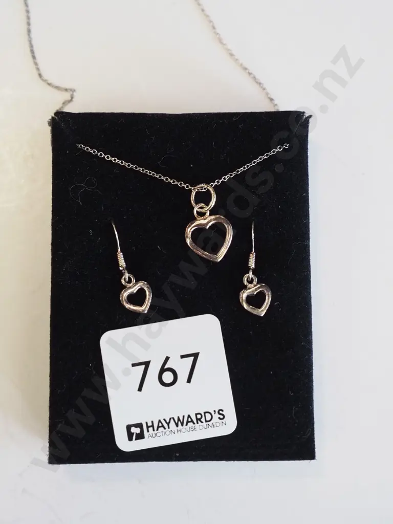 sterling silver heart necklace & earing set Image 1++