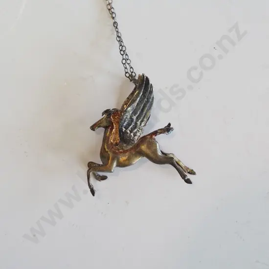 sterling silver pegasus pendant & chain