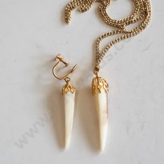  gold plated sharks tooth necklace & clip on earrings 