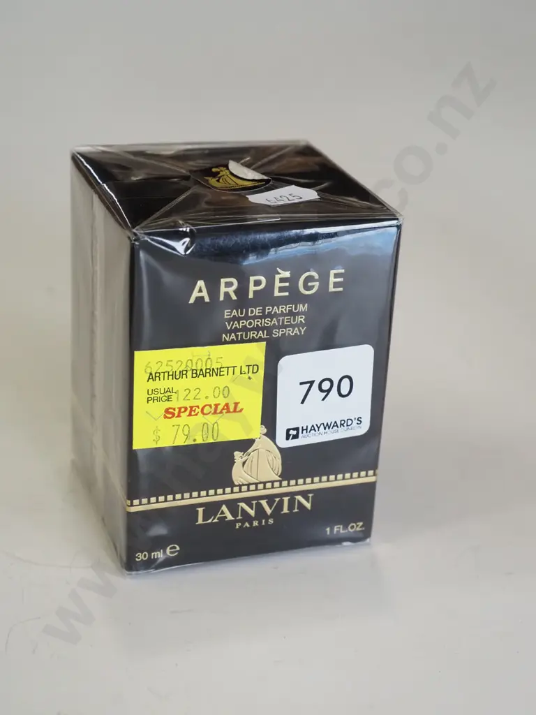 boxed as new Arpege eau de parfum 30ml  Image 1++
