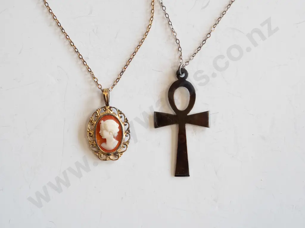 sterling silver necklace, cameo necklace - no marks Image 1++