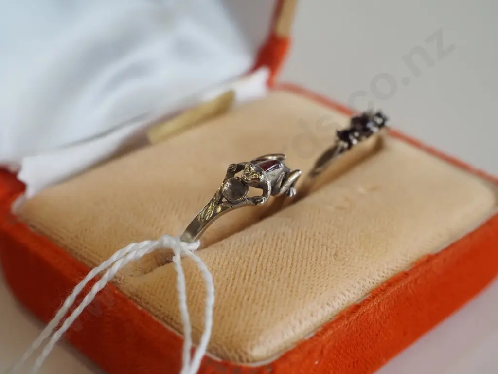 2x sterling silver rings Image 1++