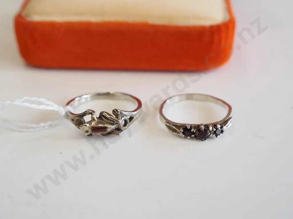 2x sterling silver rings Image 1++