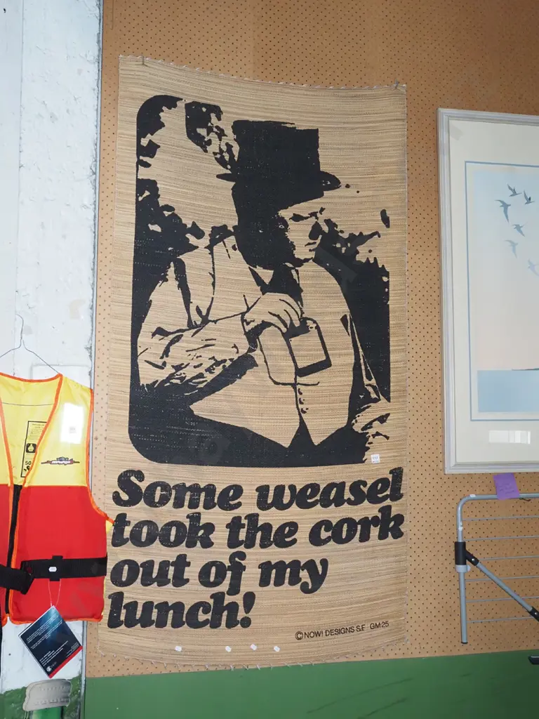 large print on woven hessian Image 1++