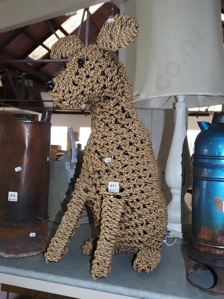 woven seagrass dog figurine H640 Image 1++