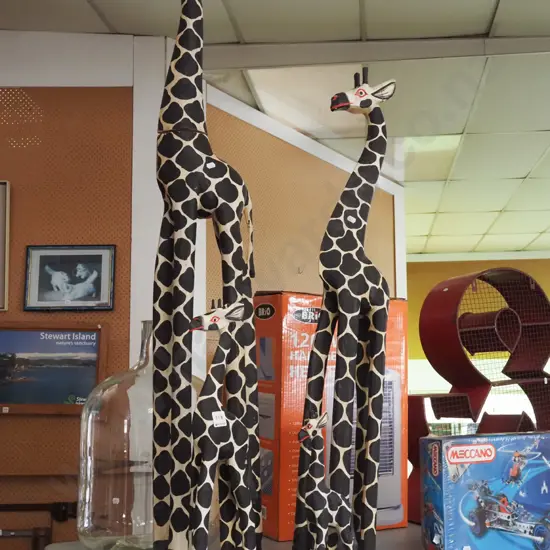 4x giraffe figurines H1300