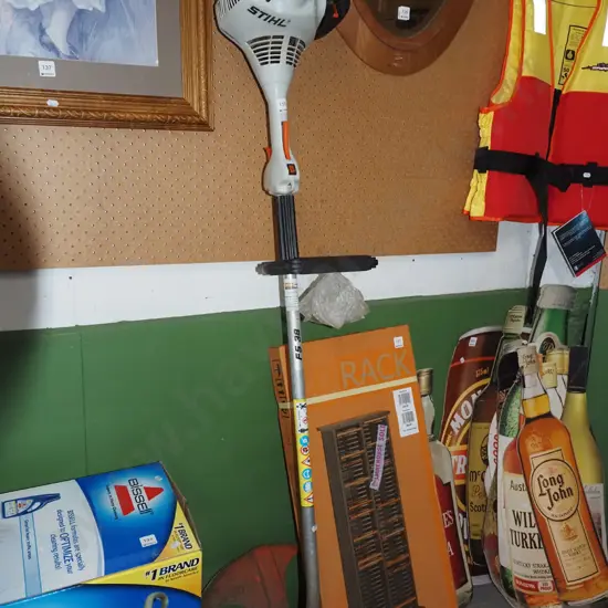 2 stroke Stihl line trimmer - missing line head