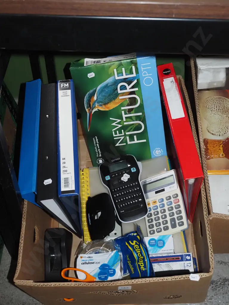 box; folders, labellers, calculator etc Image 1++