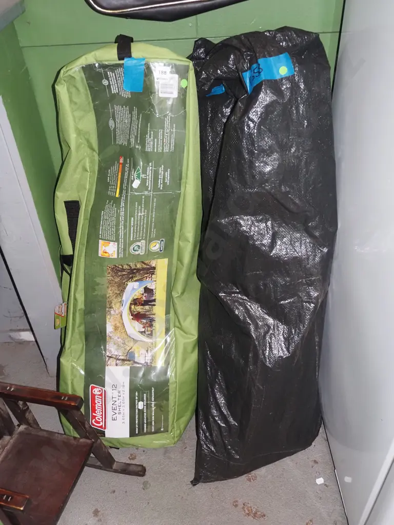 Coleman Event 12 camping shelter - green dots Image 1++