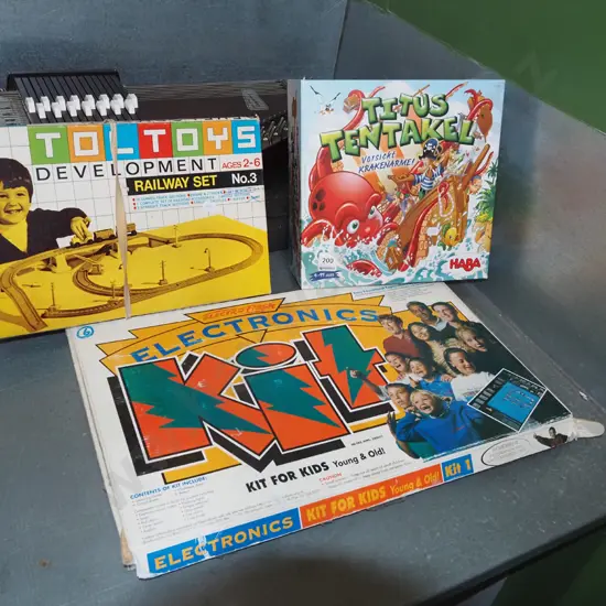 train set, electronic set, German board game