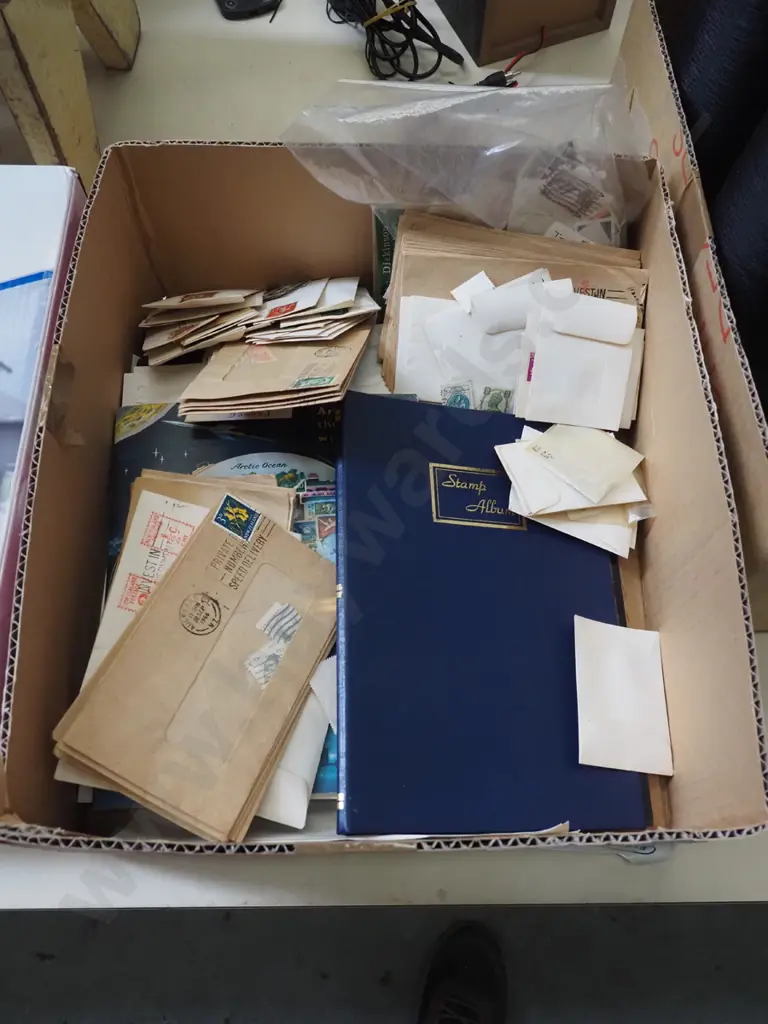 box; stamp albums and stamps Image 1++
