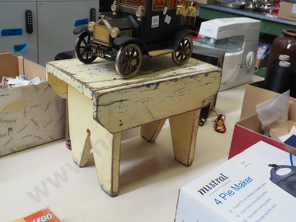 small painted wooden stool Image 1++