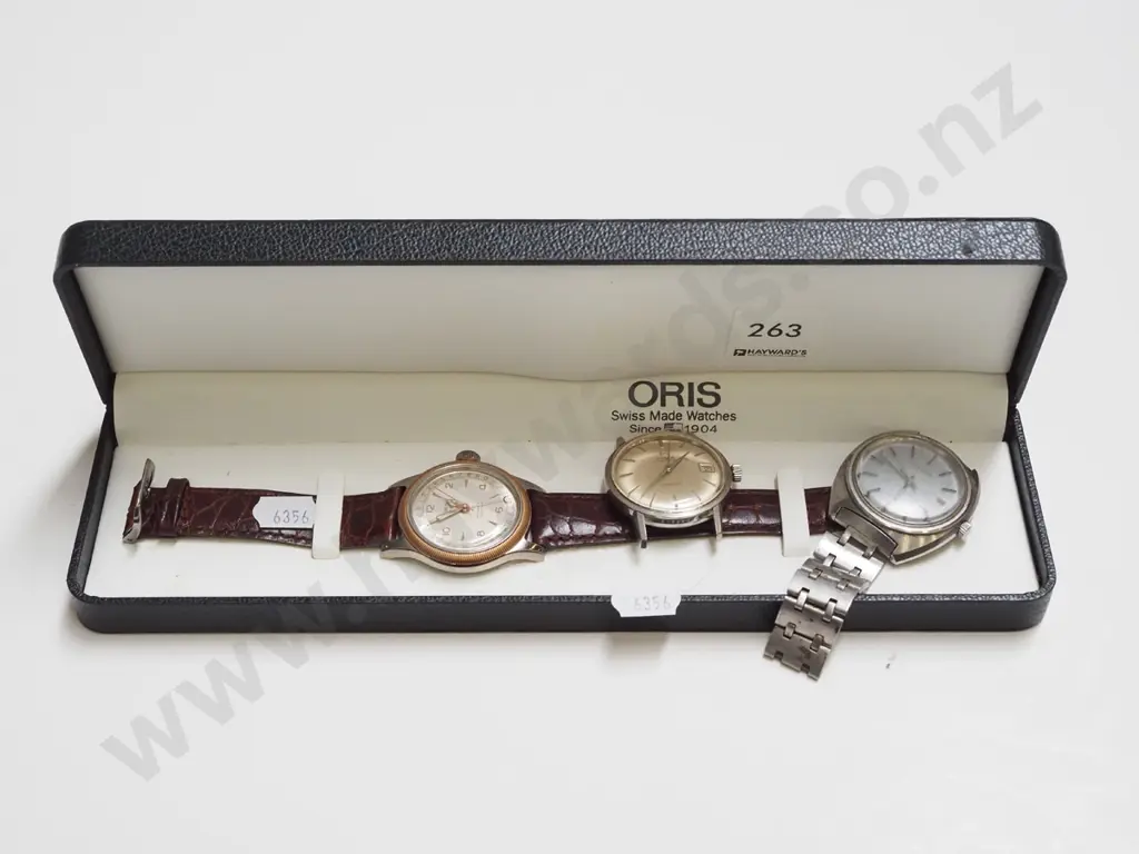 3x wristwatches Image 1++