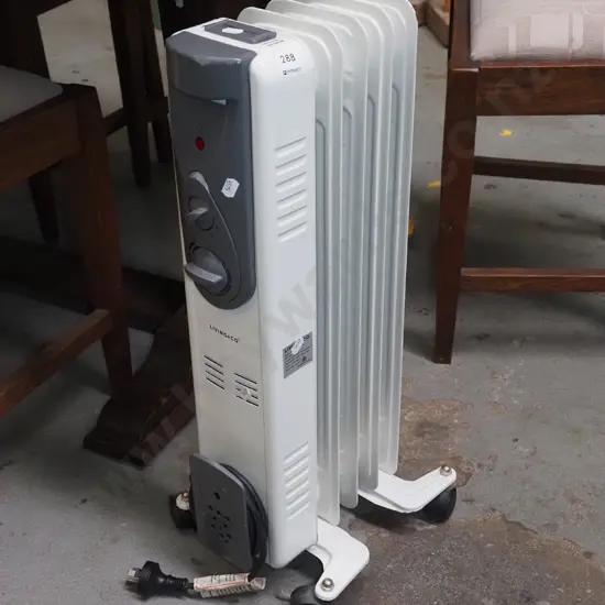 Living & Co 4 fin oil column heater