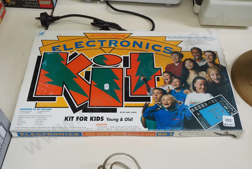electronics kit Image 1++