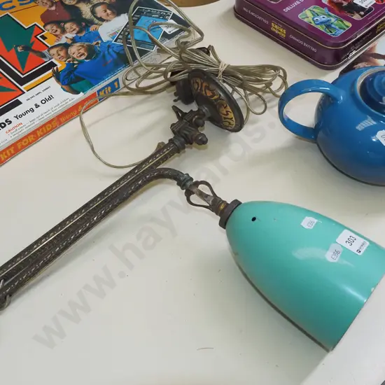 Edwardian wall mounted adjustable light fitting