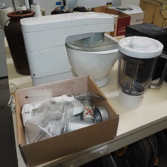 Kenwood Chef and accessories - missing 1 button