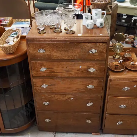 oak 5 drawer chest - varnish needs attention H1000 W610 D385