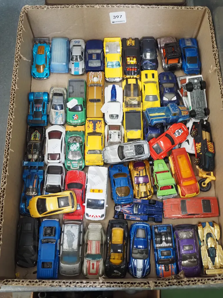box of model vehicles Image 1++
