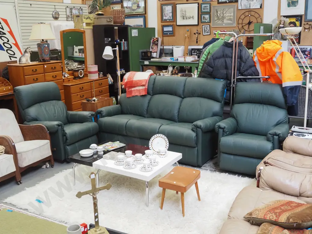 LaZBoy green leather 3 piece lounge suite - 3 setaer, 2x rocker/recliners - tidy condition Image 1++