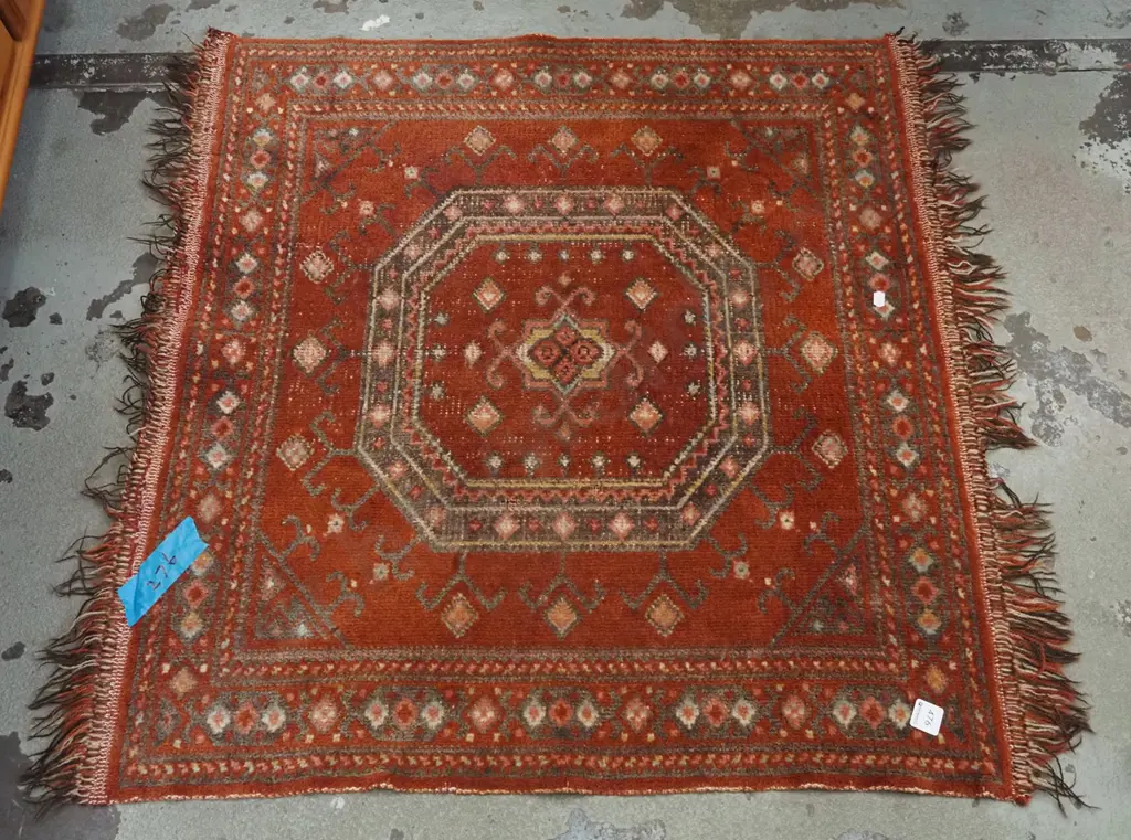 small woollen tufted floor mat L860 W840 Image 1++