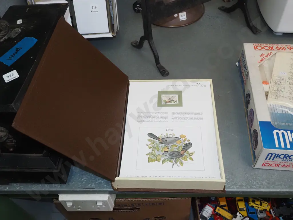 cased Song birds of the world mint stamp collection Image 1++