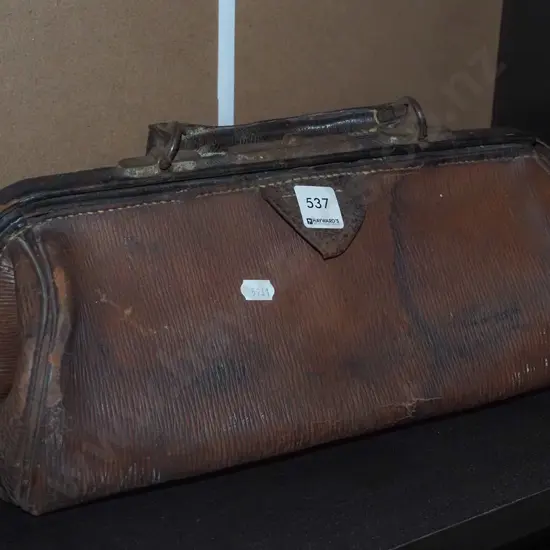 vintage doctor bag