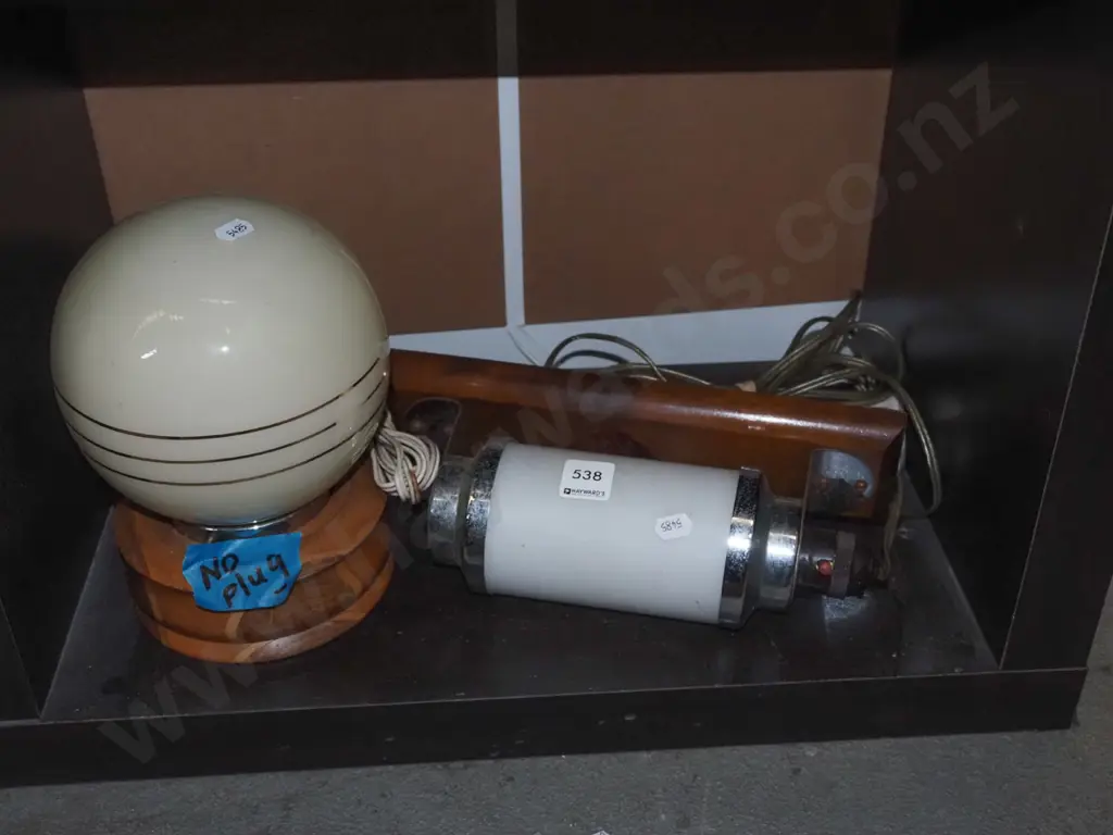 deco headboard light, 1x other homemade table lamp - needs attention Image 1++