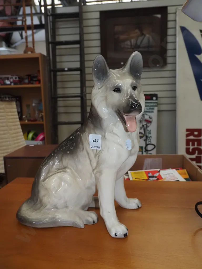 dog figurine H280 Image 1++