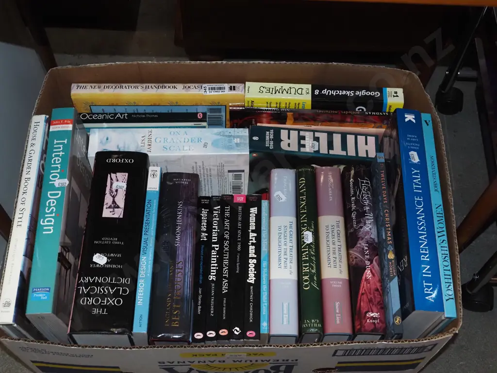 box of books Image 1++