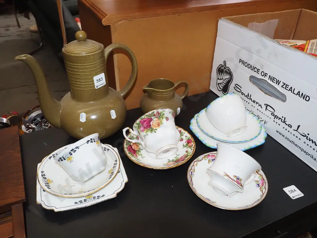 Myott tea pot and creamer, 2x trios etc Image 1++