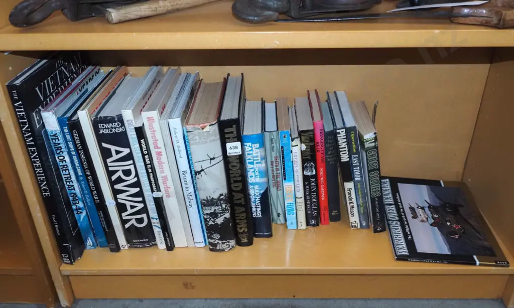 shelf; war books Image 1++